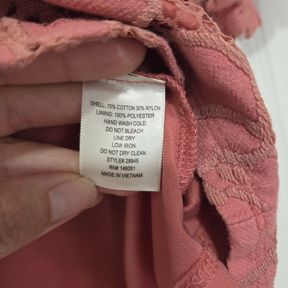 Monteau Lace Over Solid Matching Tank Sweetheart  Short Sleeve Top Size Medium - Picture 5 of 6